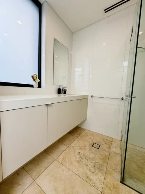 2 bed 2 bath