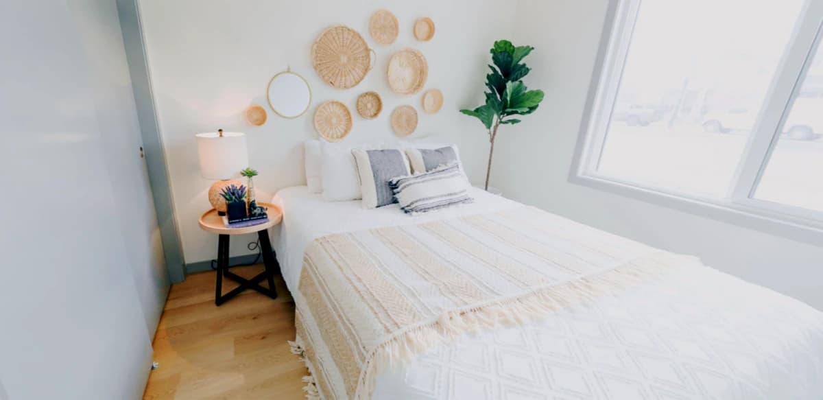 2 Bedroom