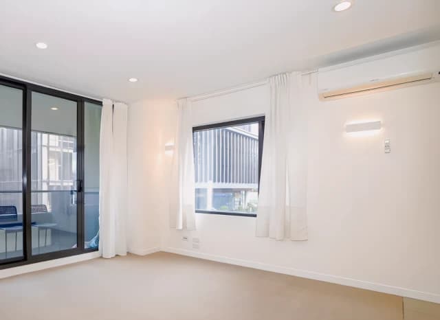 2 Bedroom