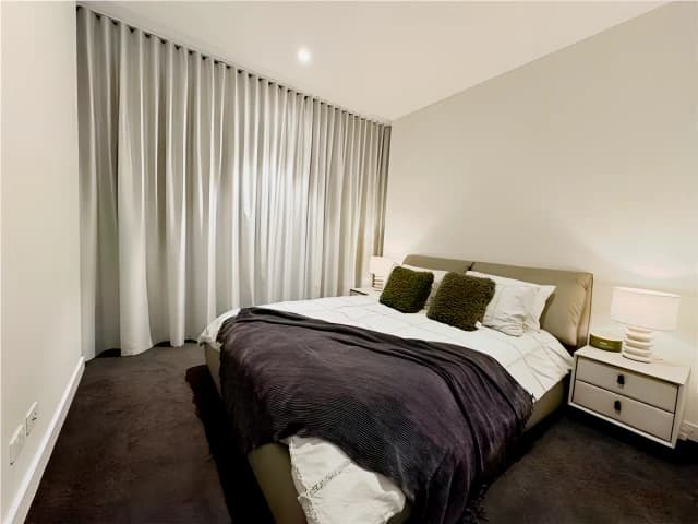 2 bed 2 bath