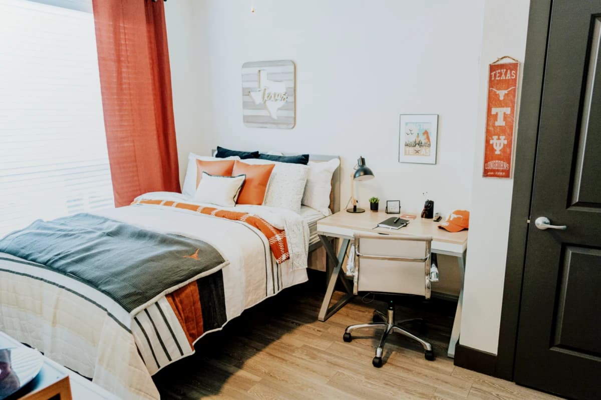4 Bed 4 Bath D1