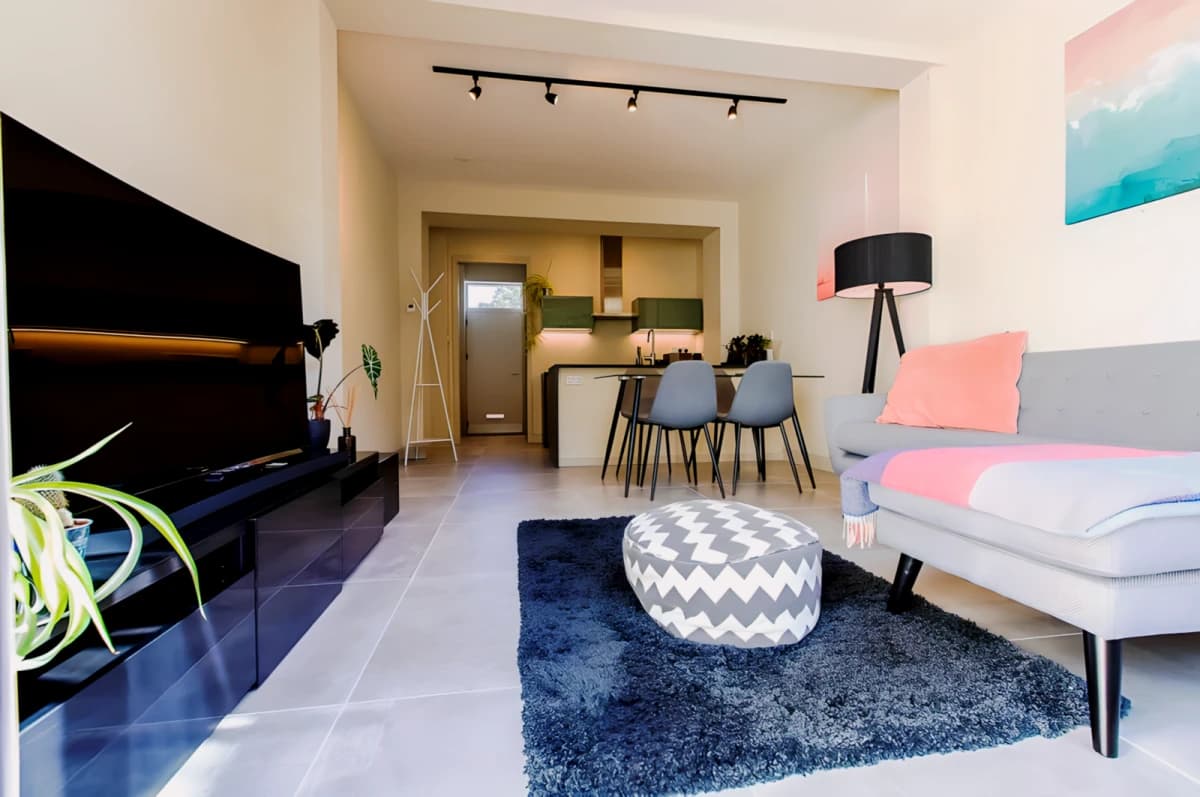 2 Bedrooms 1 Bathroom