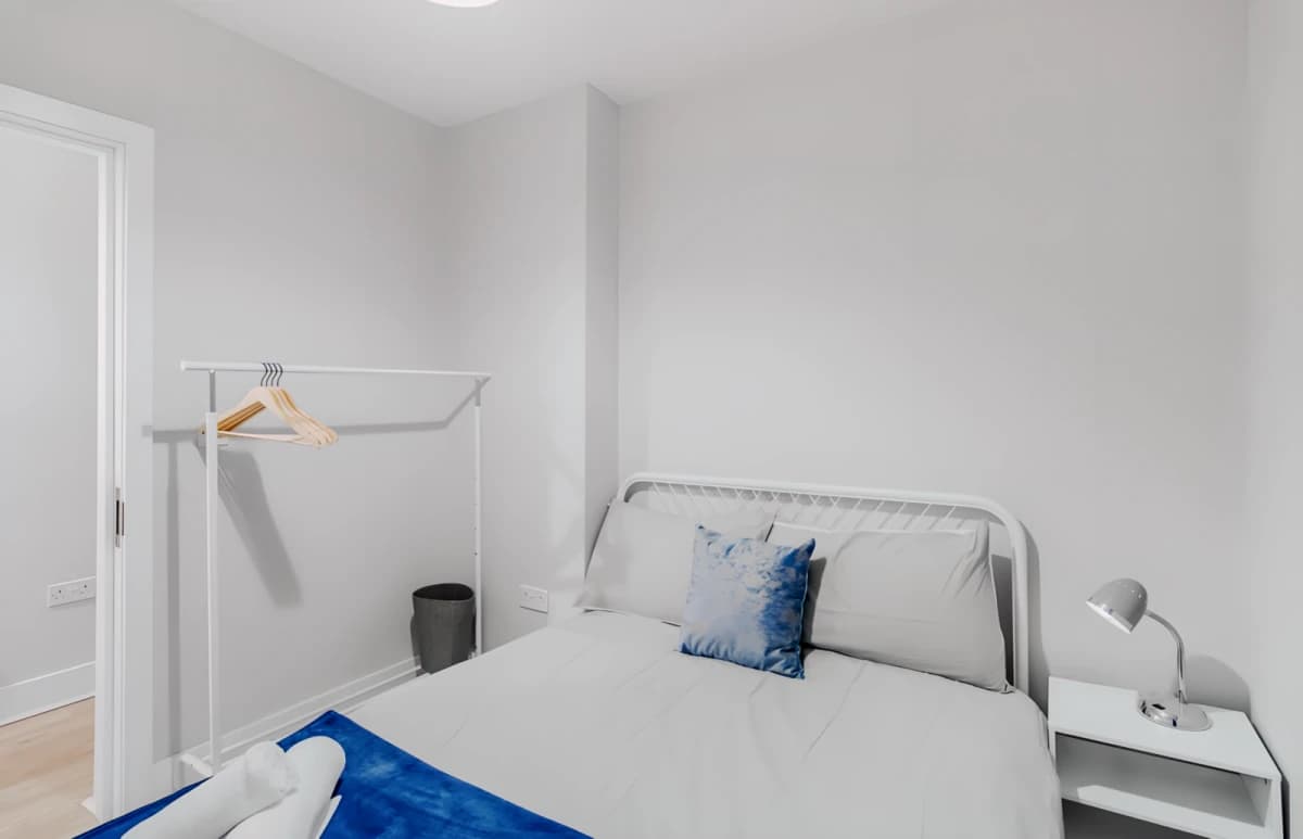 2 Bedrooms 1 Bathroom