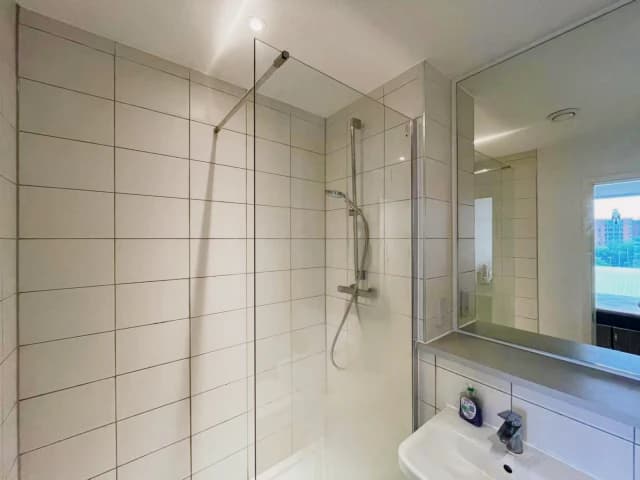 2 Bedrooms 2 bathroom