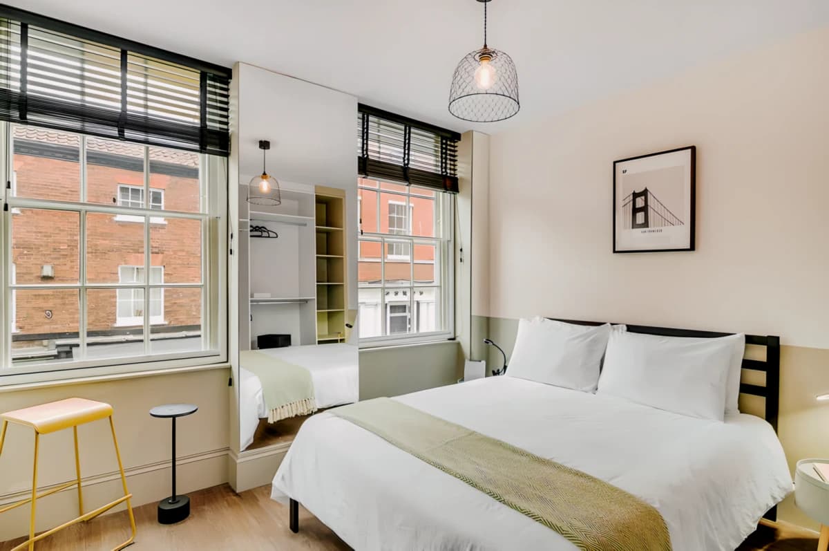 2 Bedrooms 1 Bathroom