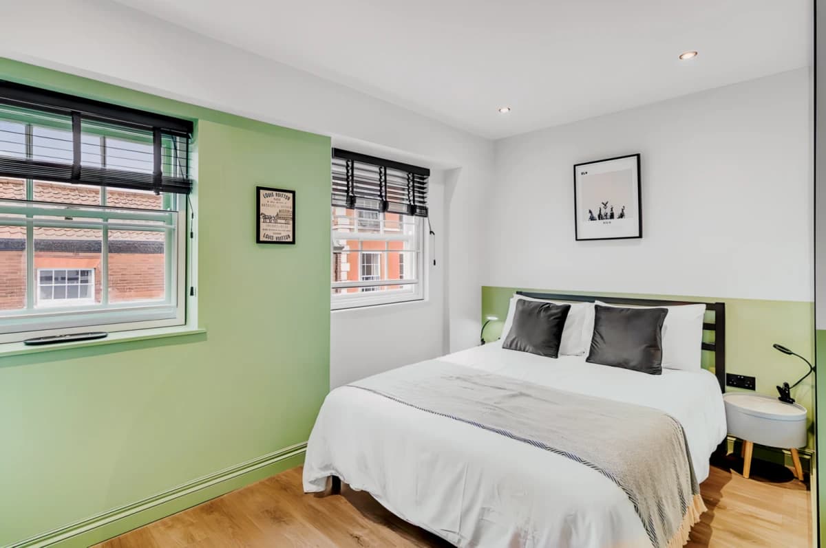 2 Bedrooms 1 Bathroom