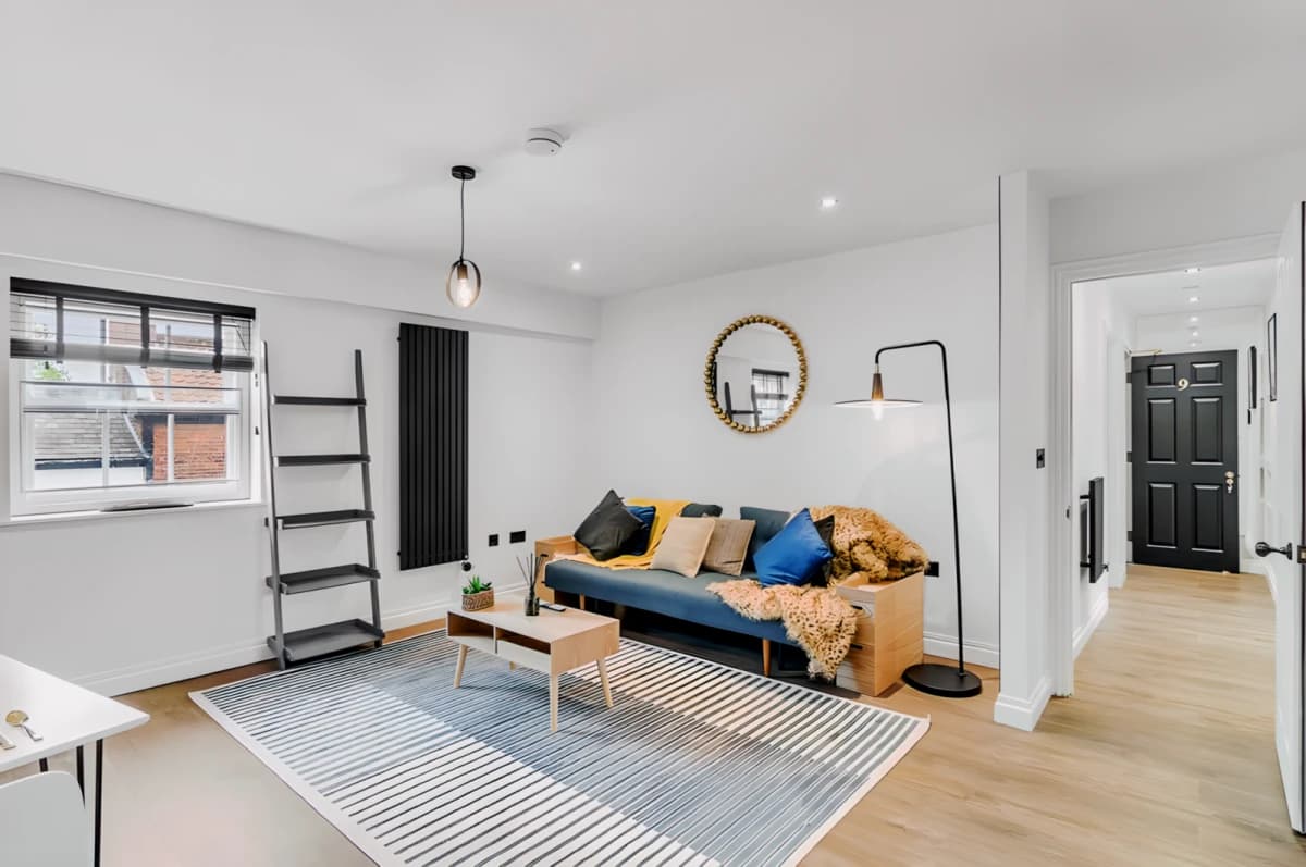 2 Bedrooms 1 Bathroom