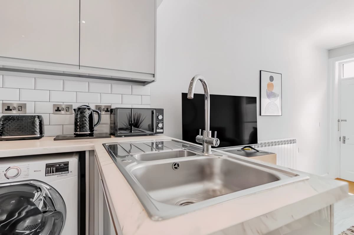3 Bedrooms 1.5 Bathrooms
