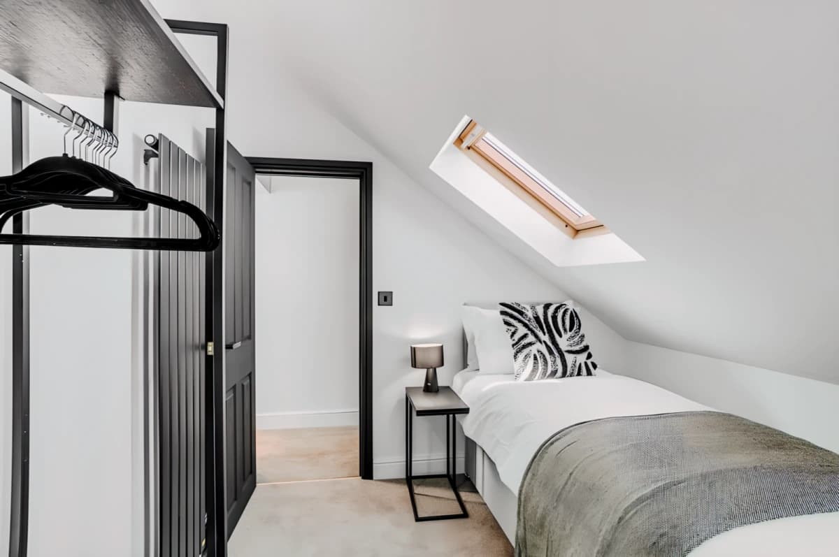 3 Bedrooms 2 Bathrooms