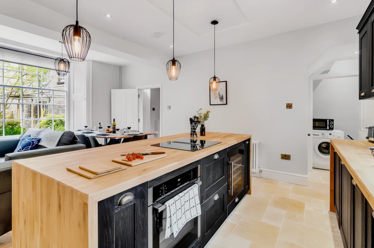 3 Bedrooms 2 Bathrooms
