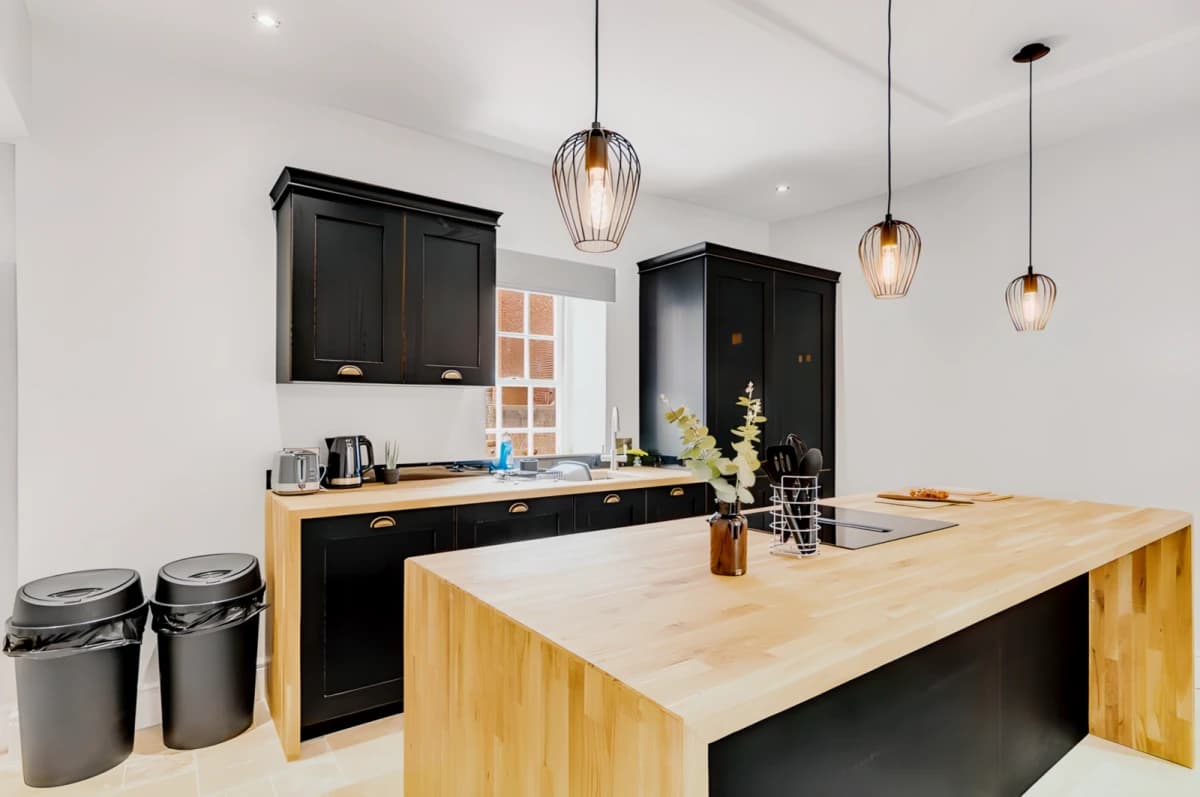 3 Bedrooms 2 Bathrooms