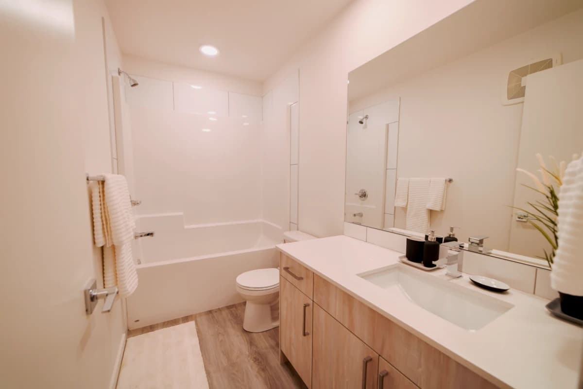 2-3 BED TOWNHOMES IN PAISLEY