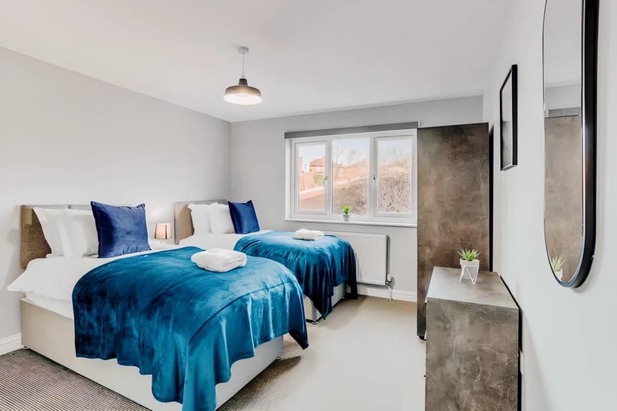 4 Bedrooms 4 Bathrooms