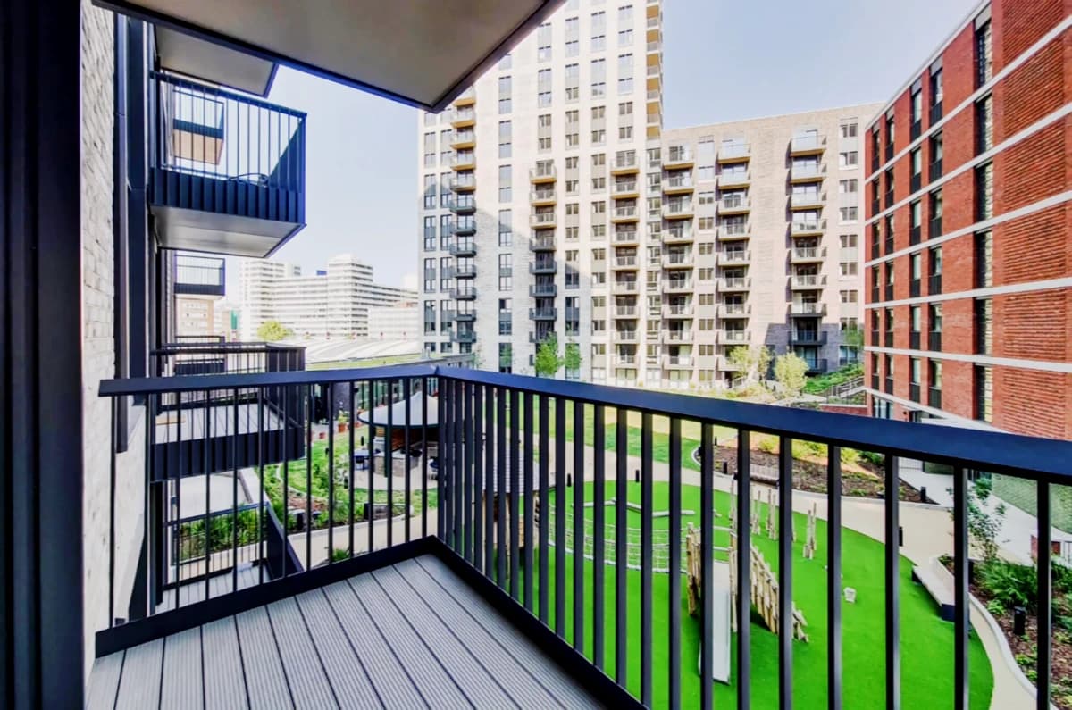 1 Bedroom Apartment