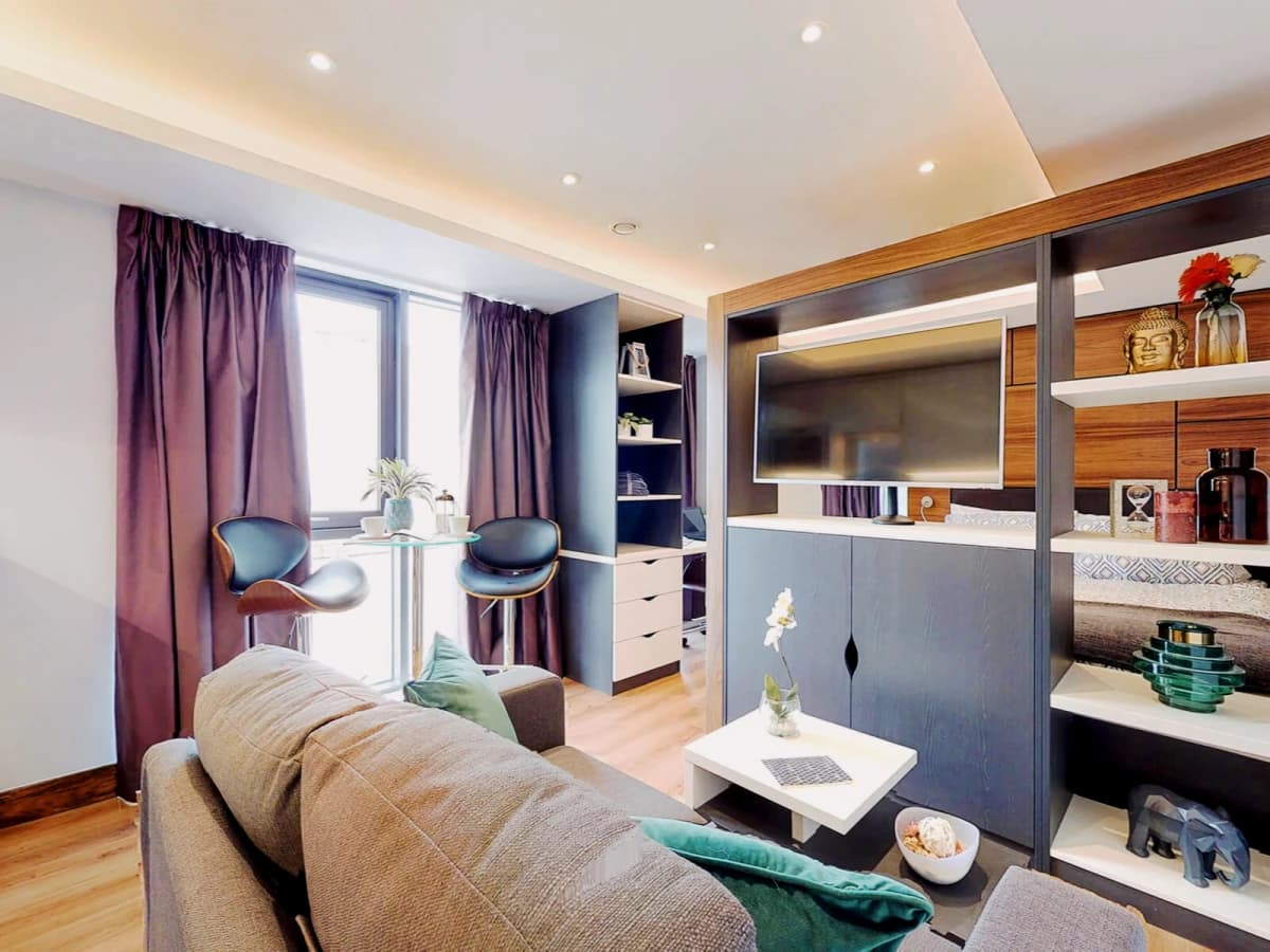 Oasis Residence image
