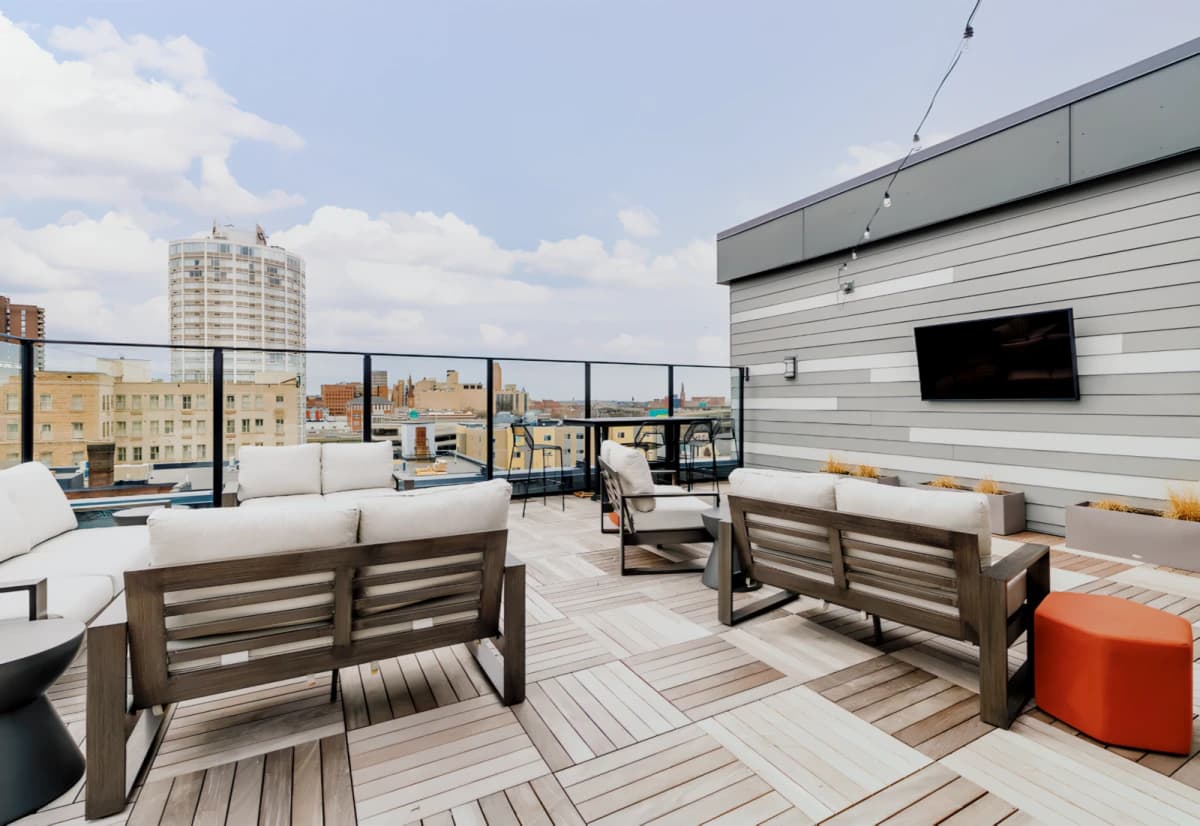 Outdoor Features