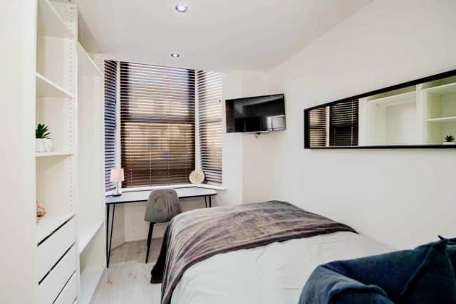 96 Blantyre Road, L15 image