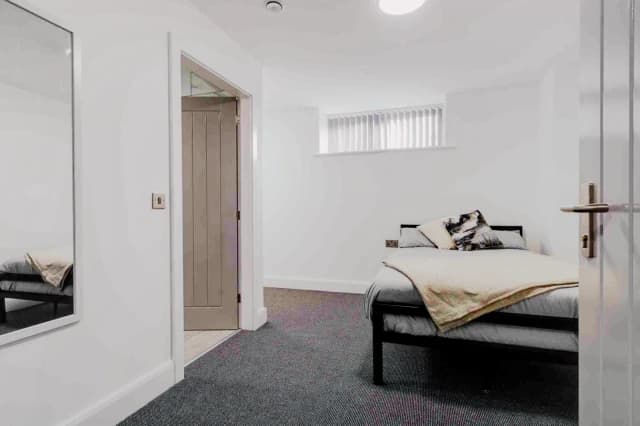 354 Scotland Road Flat A, L5 image