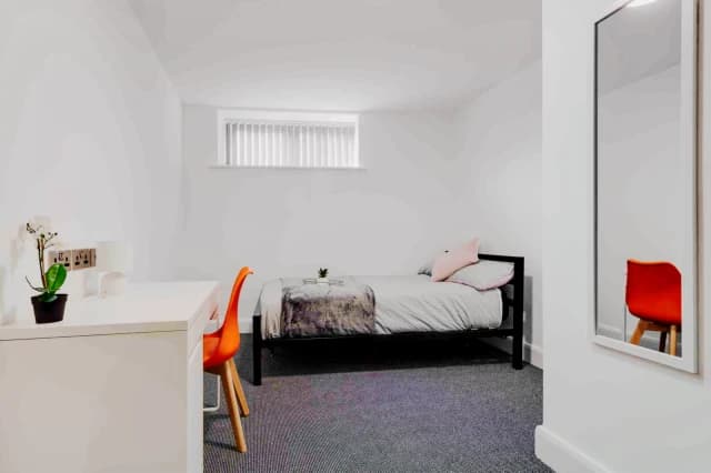 354 Scotland Road Flat A, L5 image