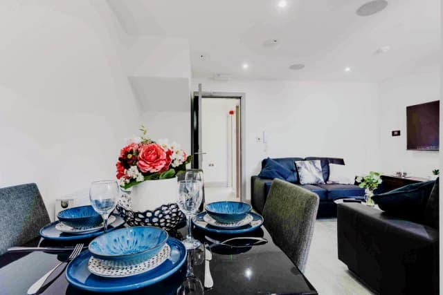 55 Picton road, L15 image 3
