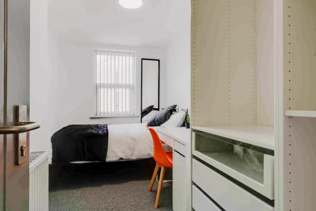 55 Picton road, L15 image