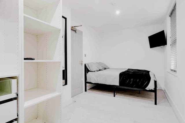 154 Garmoyle road, L15 image