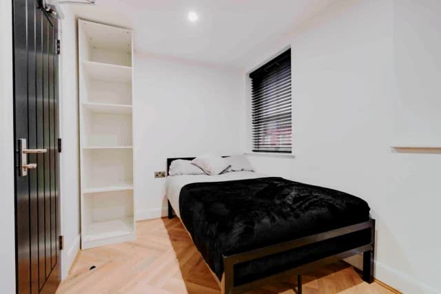 104 Thornycroft road, L15 image
