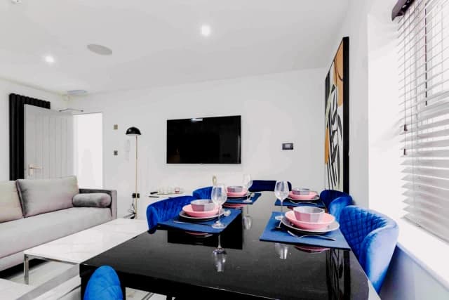 157 Alderson road, L15 image 3