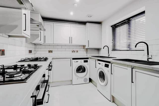 55 Madelaine Street, L8 image 4