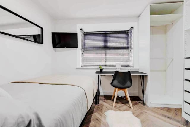 55 Madelaine Street, L8 image