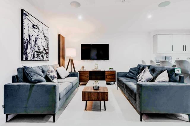 605 Smithdown road, L15 image 2