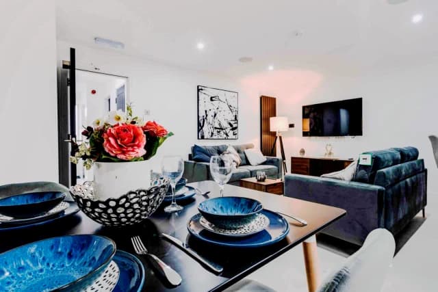 605 Smithdown road, L15 image 3