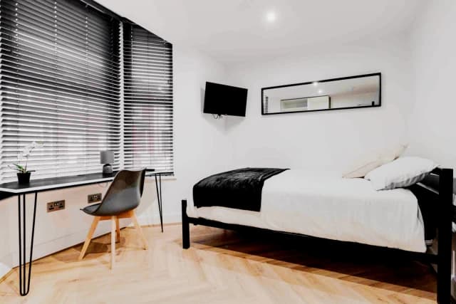 605 Smithdown road, L15 image