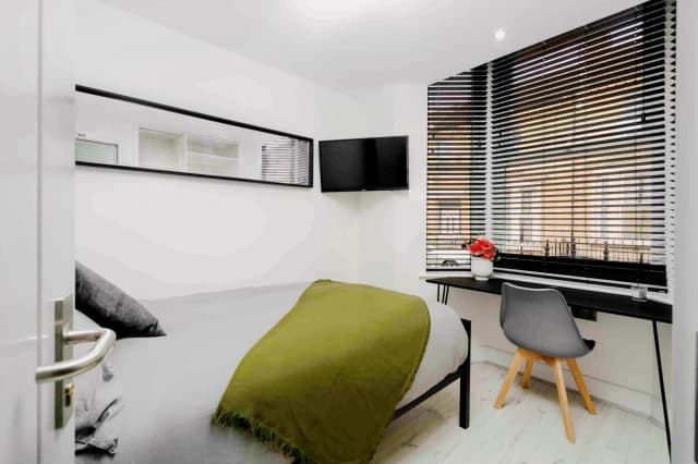 47 Grosvenor road, L15 image 5