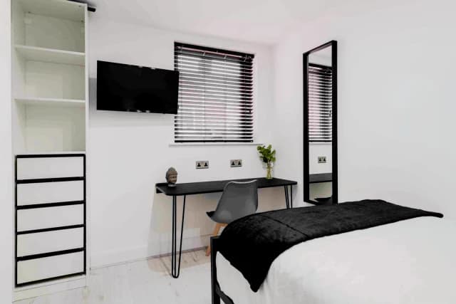 47 Grosvenor road, L15 image