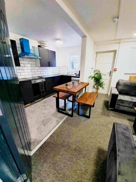 36 Cardigan Street, L15 image 2