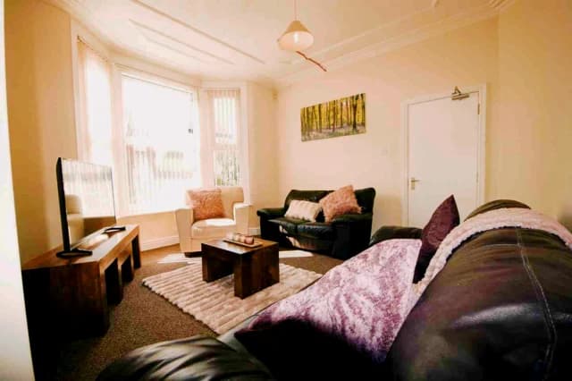 29 Stanley Street, L7 image 4
