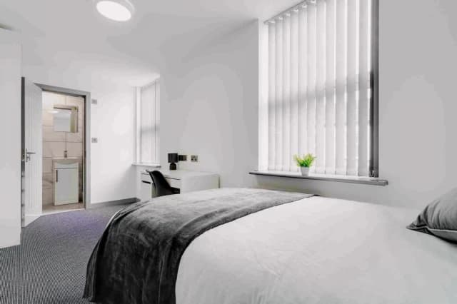 9 Rathbone road, L15 image