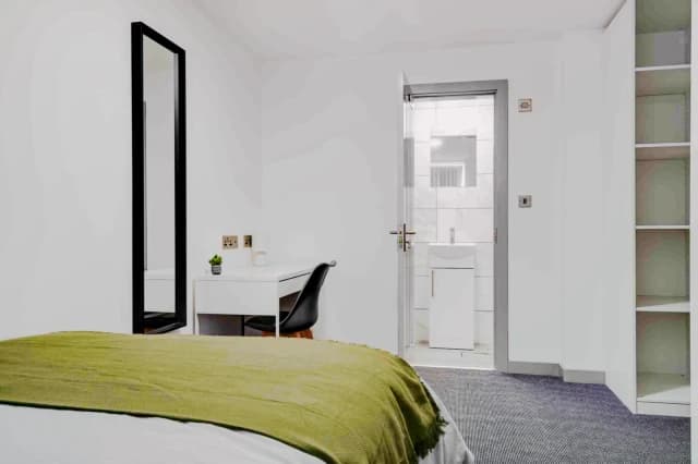 9 Rathbone road, L15 image