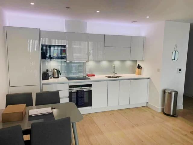 1 Bedroom 1 Bathroom Flat 1407