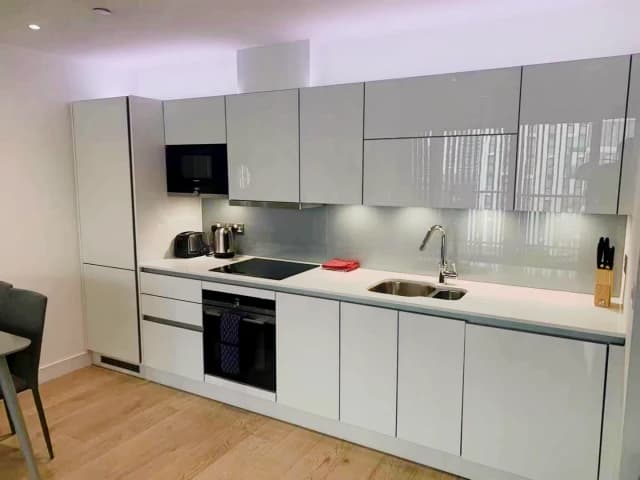 1 Bedroom 1 Bathroom Flat 1407