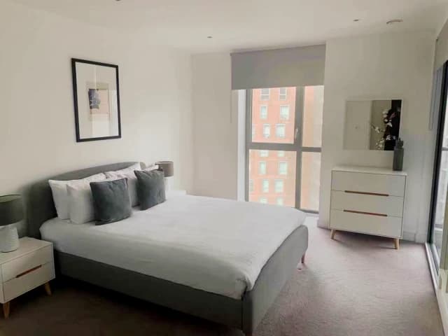 1 Bedroom 1 Bathroom Flat 1407
