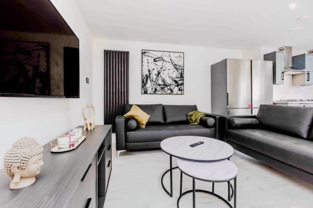 57 Kenmare road, L15 image 2