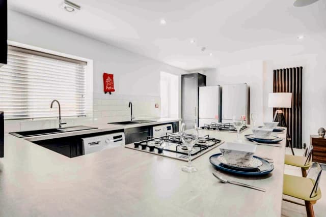 48 Thornycroft road, L15 image