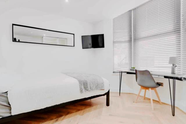 48 Thornycroft road, L15 image