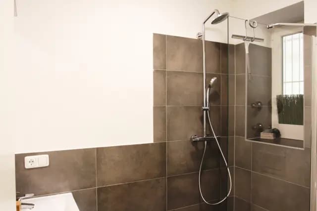 Wonderful studio close to the St.-Quirin-Platz metro station