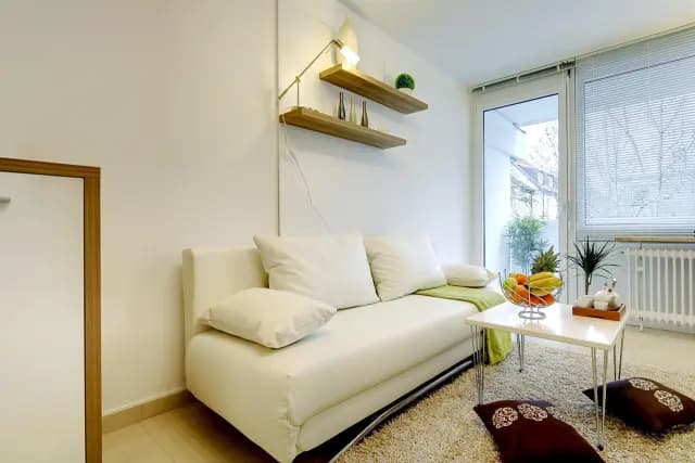 Studio near Petuelring metro station