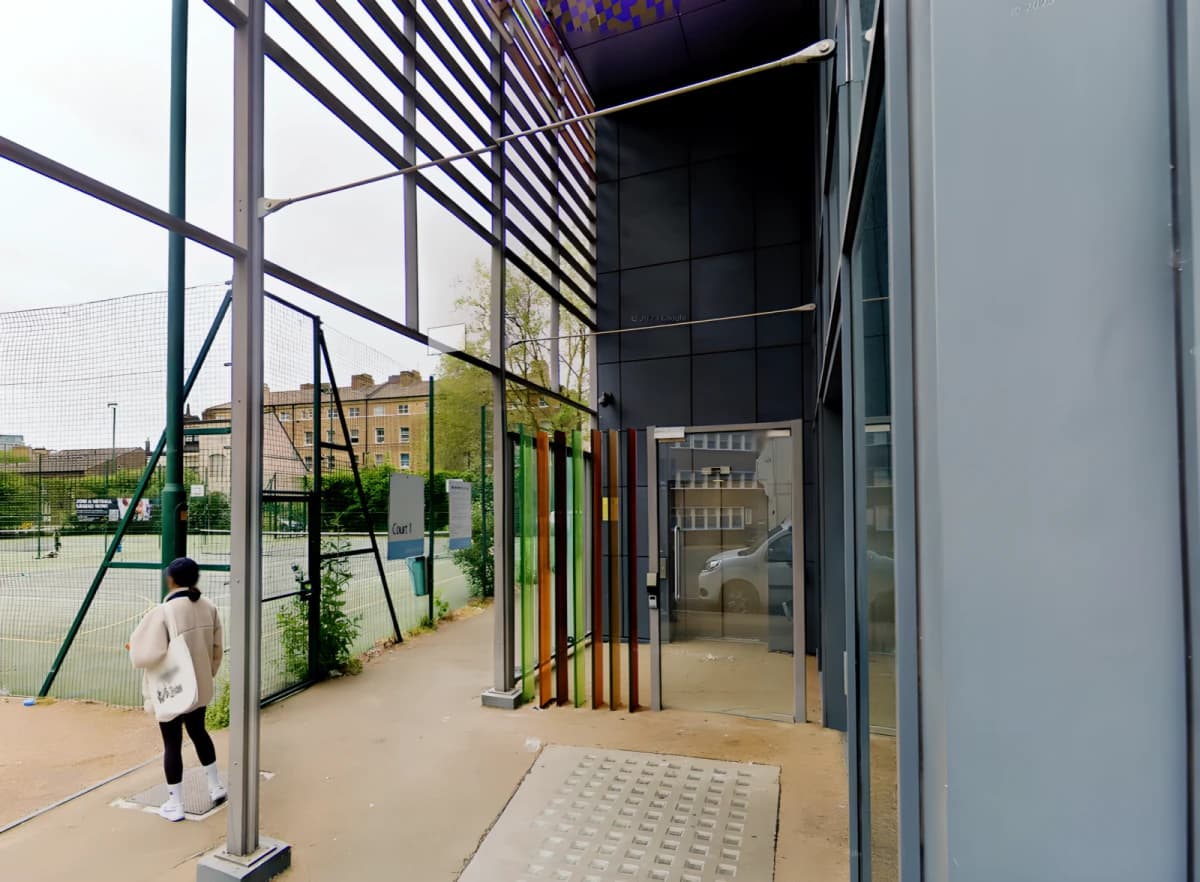 iQ Paris Gardens image