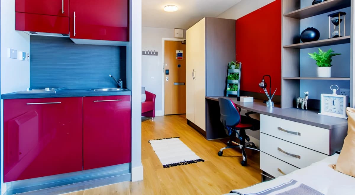 Bronze Studio