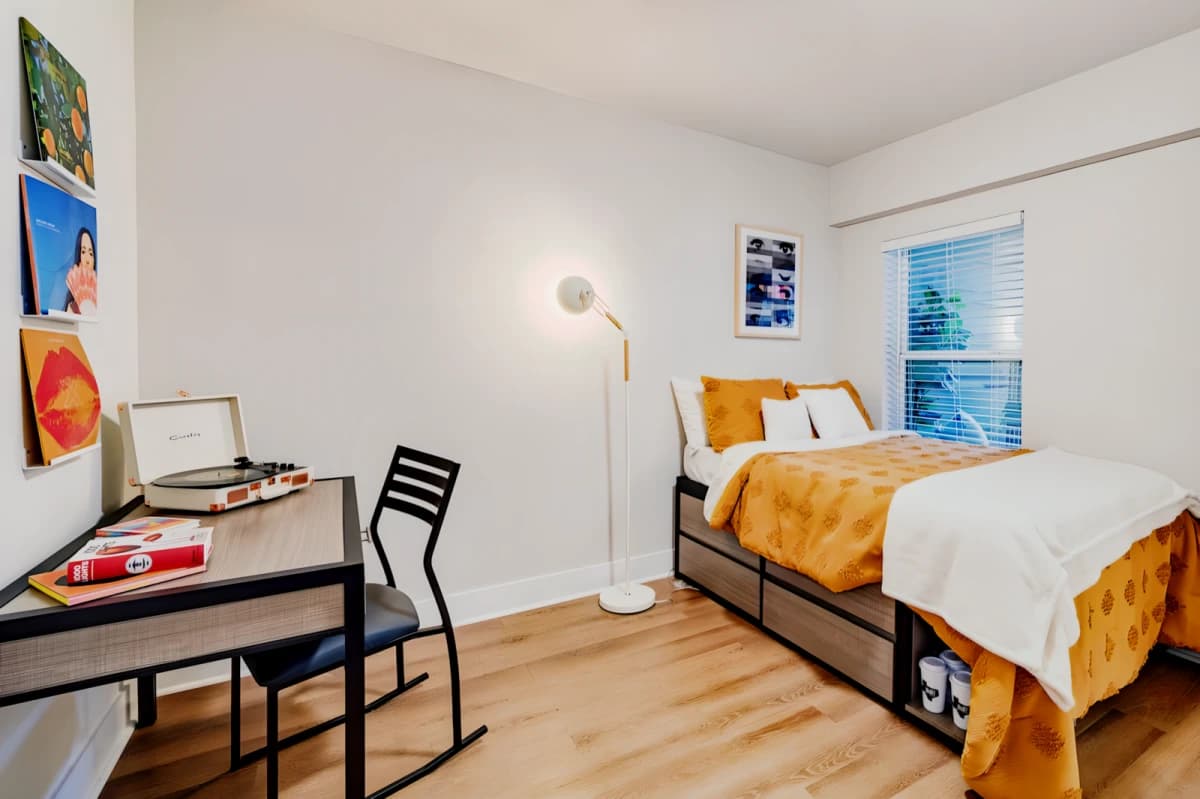 1 Bed 1 Bath Deluxe